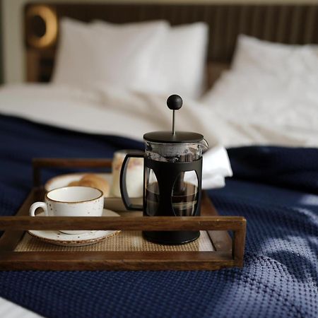Best Western Resort Country Club Ґурґаон Екстер'єр фото