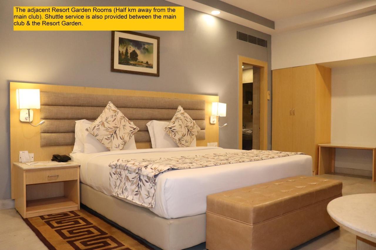 Best Western Resort Country Club Ґурґаон Екстер'єр фото